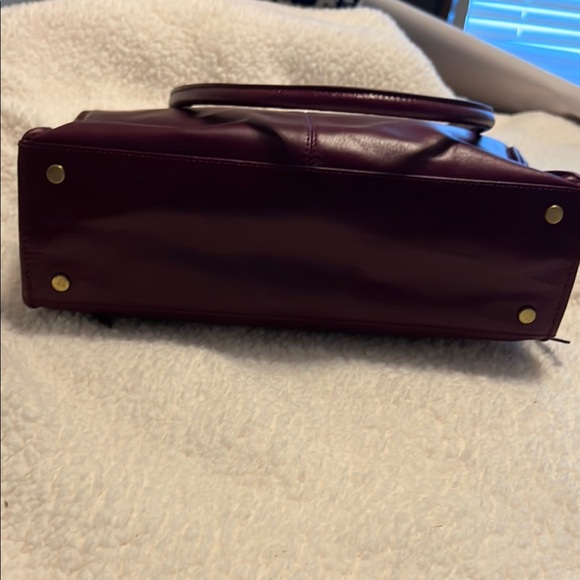 HOBO Purple Shoulder Bag Sleek Design - Picture 3 of 11